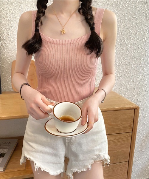 yuue' ( wear )（ユーイ）の「フロントスクエア タンクトップ（タンクトップ・レディース・ホワイト/ブラック/ベージュ/ライトピンク・FREE）」の10枚目の写真