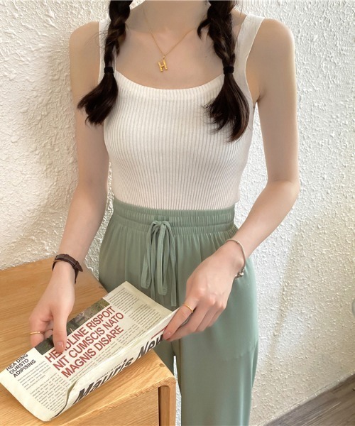 yuue' ( wear )（ユーイ）の「フロントスクエア タンクトップ（タンクトップ・レディース・ホワイト/ブラック/ベージュ/ライトピンク・FREE）」の16枚目の写真