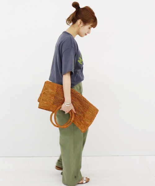 JOURNAL STANDARD（ジャーナルスタンダード）の「【Odub/オーダブ】macarran Tシャツ◆（Tシャツ/カットソー・レディース・ブラック/ネイビー・FREE）」の8枚目の写真