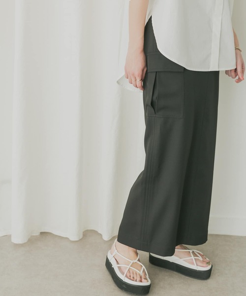 KBF（ケイビーエフ）の「KBF+　ポケットスリットロングスカート（スカート・レディース・ブラック/オリーブ/ベージュ系その他・ONE）」の21枚目の写真