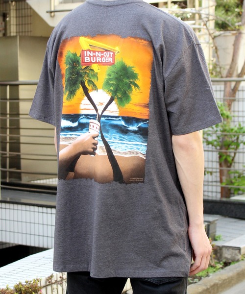 Burger グラフィック Inout 001 Tシャツ カットソー ショートスリーブ バーガー インアンドアウト Tシャツ グラフィック In N Out In N Out バーガー Tシャツ Burger インアンドアウトバーガー のファッション