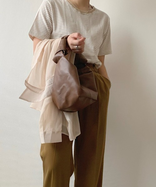 ISOOK（アイスー）の「Crescent hand bag / クレセントハンドバッグ（mi select）（ハンドバッグ・レディース・ホワイト/ブラック/ブラウン・FREE）」の16枚目の写真