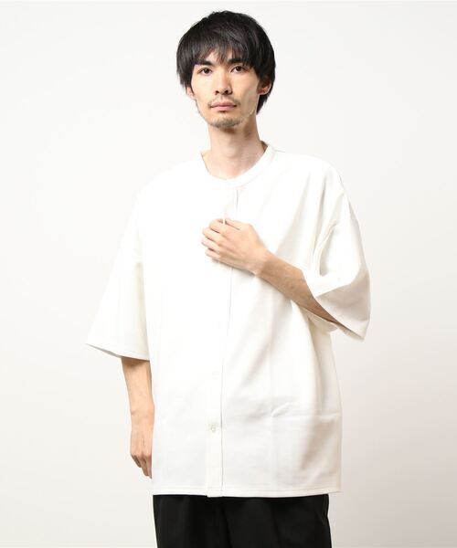 Bling Leads（ブリングリーズ）の「【Bk】【Bling leads】ビッグシルエット5分袖バンドカラーシャツ（シャツ/ブラウス・メンズ・ホワイト/ブラック/グレイッシュベージュ/グレイッシュブルー・MEDIUM/LARGE）」の16枚目の写真