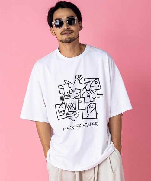 Mark Gonzales(マーク・ゴンザレス)の「Mark Gonzales(マーク ゴンザレス) グラフィックプリントハーフスリーブカットソー×5type(Tシャツ/カットソー・メンズ・ホワイト系1/ホワイト系2/ホワイト系3/ホワイト系4/ホワイト系5/ブラック系1/ブラック系2/ブラック系3/ブラック系4/ブラック系5・M/L/XL)」の3枚目の写真