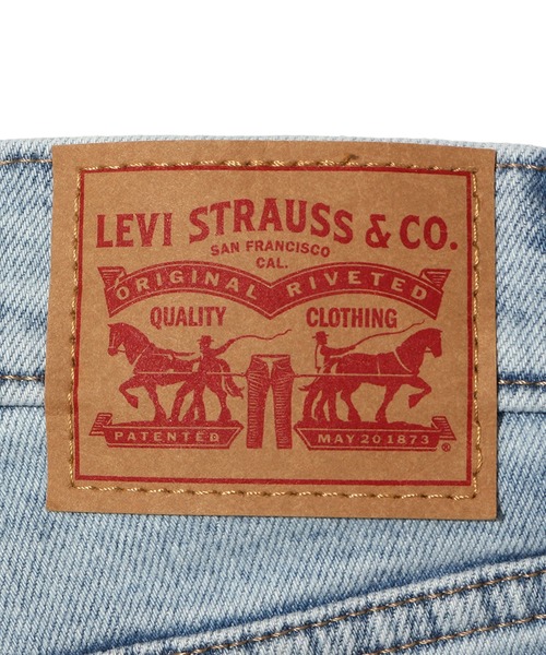Levi's（リーバイス）の「HIGH WAISTED CROP フレア HIGH LIGHT（デニムパンツ・レディース・ライトインディゴブルー・27inch/23inch/24inch/29inch/25inch/30inch/26inch/28inch）」の16枚目の写真