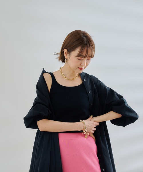 DouDou（ドゥドゥ）の「リブタンク（Tシャツ/カットソー・レディース・オフホワイト/グレイッシュベージュ/ブラック・FREE）」の2枚目の写真