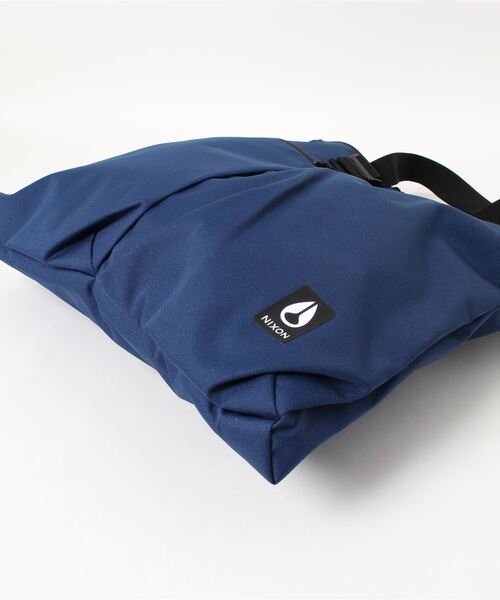NIXON（ニクソン）の「【NIXON/ニクソン】Heist Bag LG トートバッグ 容量29L 海洋プラスチックを採用したサステイナブル