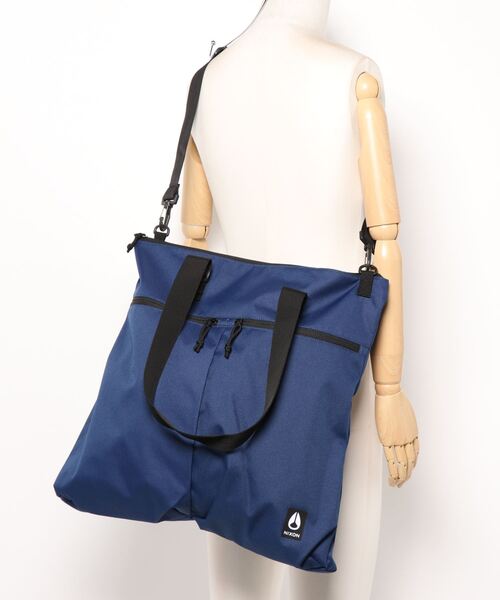 NIXON（ニクソン）の「【NIXON/ニクソン】Heist Bag LG トートバッグ 容量29L 海洋プラスチックを採用したサステイナブル