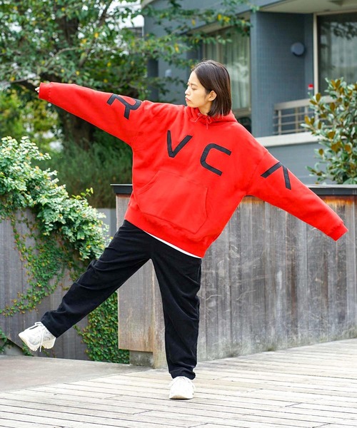 RVCA（ルーカ）の「RVCA メンズ  FAKE RVCA HD パーカー【2021年秋冬モデル】/ルーカロゴプルオーバーパーカー（パーカー・メンズ・ブラック/ネイビー/ブラウン/レッド・SMALL/MEDIUM/LARGE）」の4枚目の写真
