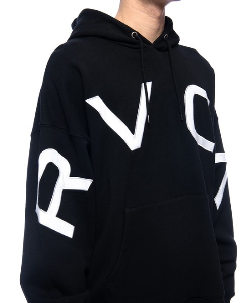 RVCA（ルーカ）の「RVCA メンズ  FAKE RVCA HD パーカー【2021年秋冬モデル】/ルーカロゴプルオーバーパーカー（パーカー・メンズ・ブラック/ネイビー/ブラウン/レッド・SMALL/MEDIUM/LARGE）」の6枚目の写真