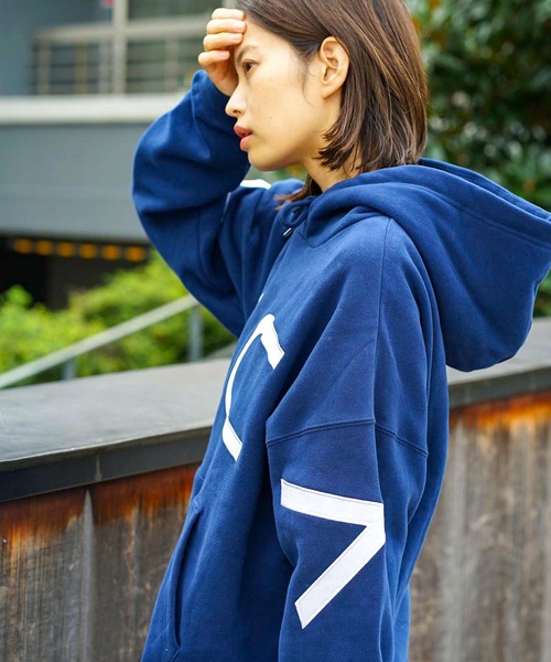 RVCA（ルーカ）の「RVCA メンズ  FAKE RVCA HD パーカー【2021年秋冬モデル】/ルーカロゴプルオーバーパーカー（パーカー・メンズ・ブラック/ネイビー/ブラウン/レッド・SMALL/MEDIUM/LARGE）」の14枚目の写真