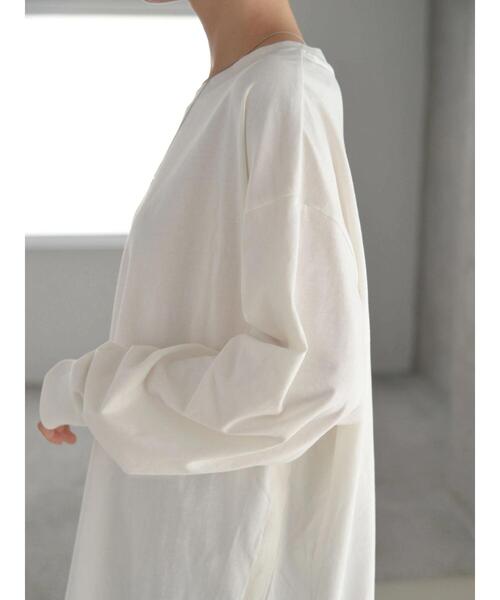 AMERICAN HOLIC（アメリカンホリック）の「サイドスリットカットチュニック（Tシャツ/カットソー・レディース・オフホワイト/ブラック/マスタード/モカ・L/M）」の18枚目の写真