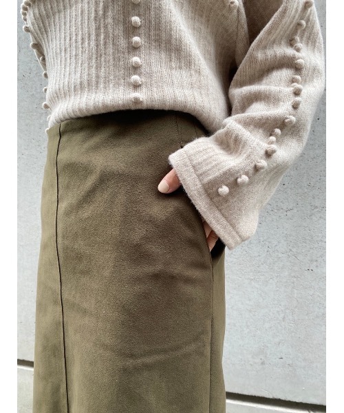 BEARDSLEY(ビアズリー)の「スエードタイトスカート(スカート・レディース・ブラウン/カーキ・FREE)」の4枚目の写真