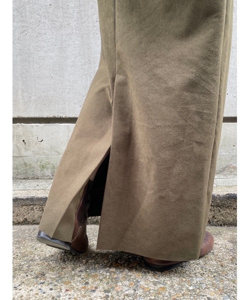 BEARDSLEY(ビアズリー)の「スエードタイトスカート(スカート・レディース・ブラウン/カーキ・FREE)」の8枚目の写真