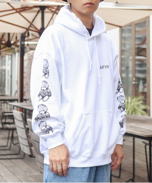 AFYF（エーエフワイエフ）の「AFYF GILDAN BODYDARK BEAR HOODED SW/ビッグシルエット ギルダンボディ ダークベアー ビッグプルオーバー パーカー/スウェット（パーカー・メンズ・ブラック系その他5/マルーン/ブラック系その他3/ブラック系その他2/ブラック系その他/ブルー系その他/グリーン系その他2/パープル系その他/ブルー系その他5/ホワイト系その他/レッド/ピンク系その他/ブルー系その他3/グレー系その他/ブルー系その他4/ブルー系その他2/ブラック系その他6/ホワイト系その他2/レッド系その他/ホワイト系その他3・FREE）」の2枚目の写真