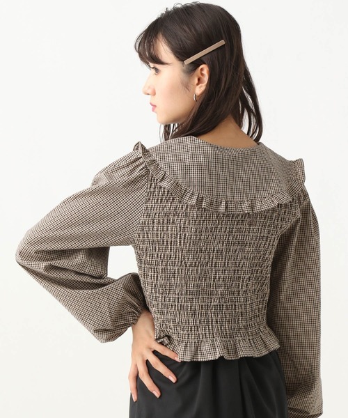 repipi armario（レピピ アルマリオ）の「フリル襟シャーリングブラウス（シャツ/ブラウス・キッズ・ブラウン系その他/ホワイト・MEDIUM/SMALL/LARGE）」の16枚目の写真