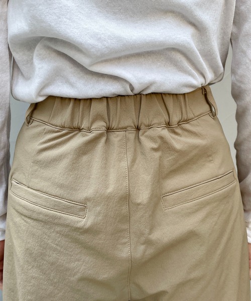 CAPRICIEUX LE'MAGE（カプリシューレマージュ）の「ボンディングハーフパンツ（その他パンツ・レディース・ブラック/ベージュ・FREE）」の5枚目の写真