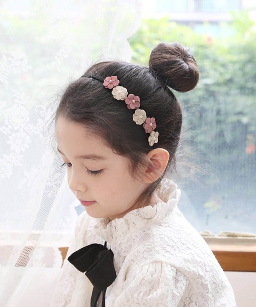 Rora(ローラ)の「【日本製】アイ カチューシャ (7color)(カチューシャ・キッズ・ホワイト/グレー/ブルー/ピンク/ホワイト×ブラック/ブラック/マスタード・FREE/フリー)」の9枚目の写真