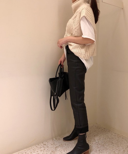 VitaFelice（ヴィータフェリーチェ）の「ケーブルニットベスト（ベスト・レディース・オレンジ/ベージュ系その他/ブラック/ブルー・FREE）」の10枚目の写真