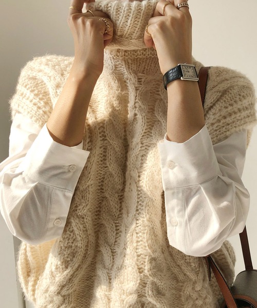 VitaFelice（ヴィータフェリーチェ）の「ケーブルニットベスト（ベスト・レディース・オレンジ/ベージュ系その他/ブラック/ブルー・FREE）」の8枚目の写真