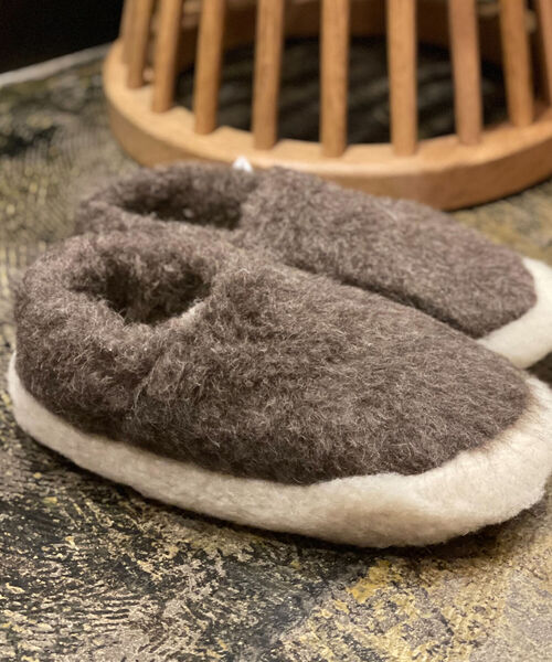 COLD BREAKER（コールドブレーカー）の「【COLDBREAKER/コールドブレーカー】SIBERIAN SLIPPERS ルームシューズ（ルームシューズ/スリッパ・メンズ・チャコールグレー/ダークブラウン/ベージュ・FREE）」の2枚目の写真