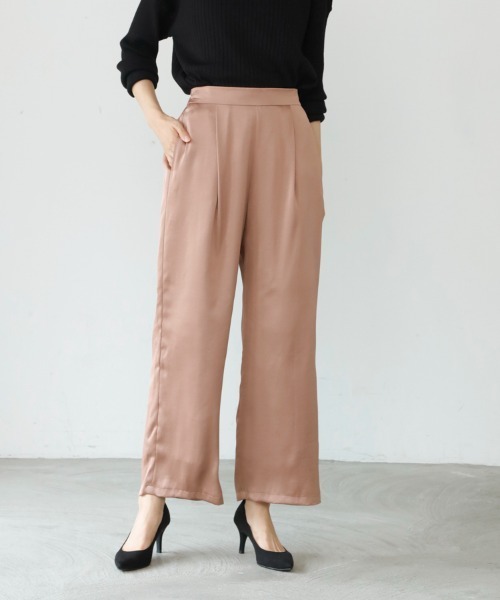 M.deux(エムドゥ)の「サテンワイドパンツ(その他パンツ・レディース・オフホワイト/モカ・MEDIUM)」の17枚目の写真