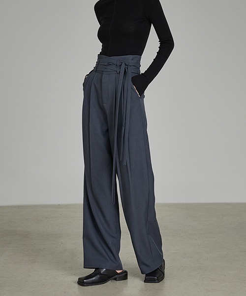 UNSPOKEN(アンスポクン)の「【UNSPOKEN】Double waist belt tuck pants UD21K024(スラックス・レディース・ダークグレー・S/M/L)」の6枚目の写真