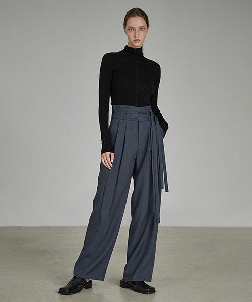 UNSPOKEN(アンスポクン)の「【UNSPOKEN】Double waist belt tuck pants UD21K024(スラックス・レディース・ダークグレー・S/M/L)」の12枚目の写真