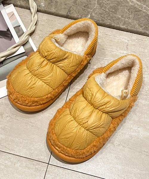 DAY CLOSET(デイ クローゼット)の「2WAYキルティングボアルームシューズ(ルームシューズ/スリッパ・メンズ・ブラウン/ピンク/イエロー/オレンジ/グレー・25cm/26cm/27cm/23cm/24cm)」の3枚目の写真