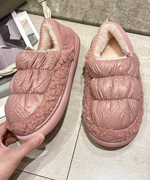 DAY CLOSET(デイ クローゼット)の「2WAYキルティングボアルームシューズ(ルームシューズ/スリッパ・メンズ・ブラウン/ピンク/イエロー/オレンジ/グレー・25cm/26cm/27cm/23cm/24cm)」の12枚目の写真