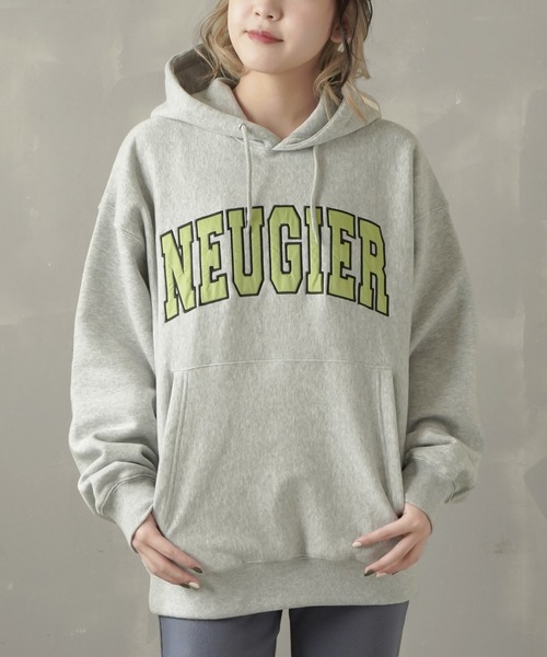 SPINNS（スピンズ）の「NEUGIERカレッジロゴパーカー（パーカー）」 - WEAR