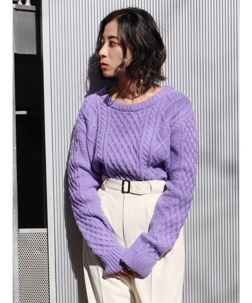 EVRIS（エヴリス）の「クロップドケーブルニットトップス（ニット/セーター・レディース・ブラウン/パープル/アイボリー・FREE）」の15枚目の写真