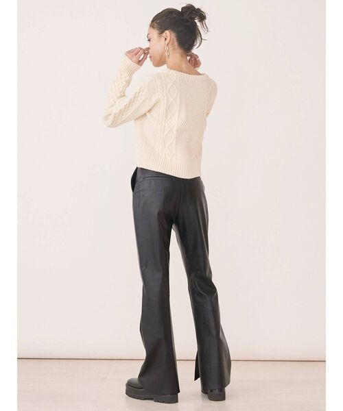 EVRIS（エヴリス）の「クロップドケーブルニットトップス（ニット/セーター・レディース・ブラウン/パープル/アイボリー・FREE）」の21枚目の写真