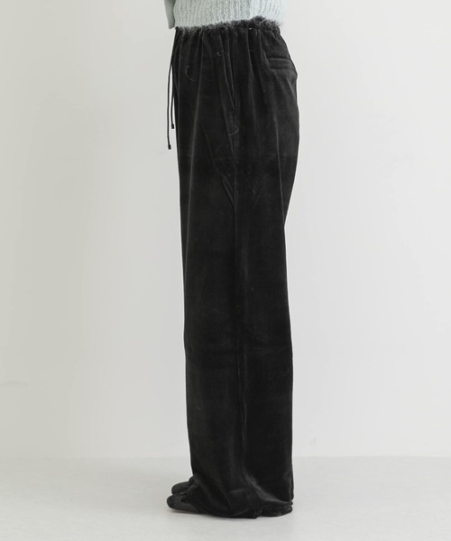AMOMENTO(アモーメント)の「AMOMENTO velours pants(その他パンツ・レディース・ブラック・1)」の6枚目の写真