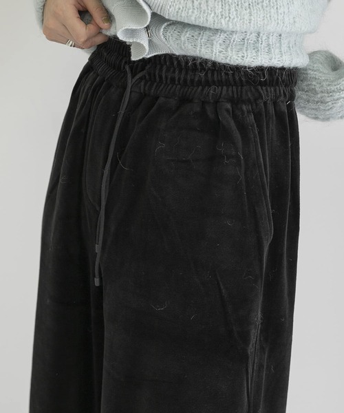 AMOMENTO(アモーメント)の「AMOMENTO velours pants(その他パンツ・レディース・ブラック・1)」の9枚目の写真