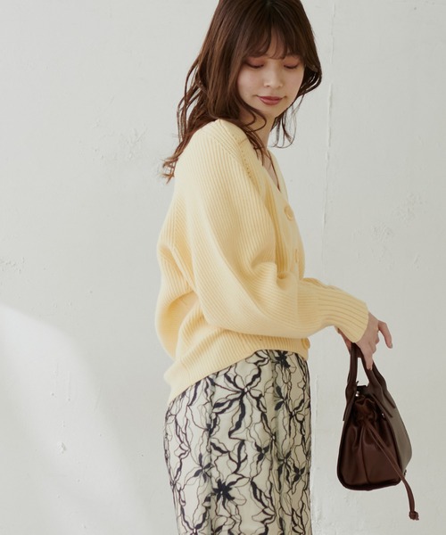 natural couture（ナチュラルクチュール）の「もちもちプチプラアイレットカーディガン（カーディガン/ボレロ・レディース・イエロー/ラベンダー/オフホワイト/ブラック/ベージュ/グレー・FREE）」の13枚目の写真
