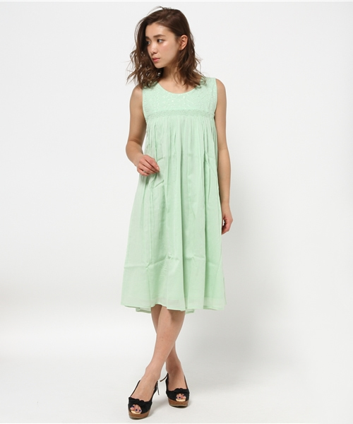 チャイハネ(チャイハネ)の「【チャイハネ】スモーネワンピース(ワンピース・レディース・ブラック/パープル/ホワイト/レッド/イエロー系その他/ライトグリーン/ミント/スカイブルー/ライトピンク/イエロー/ラベンダー/ライトパープル/ブルー/ネイビー/ピンク/サーモンピンク/レモンイエロー/ライトブルー/ブラック×ブラック・FREE)」の5枚目の写真