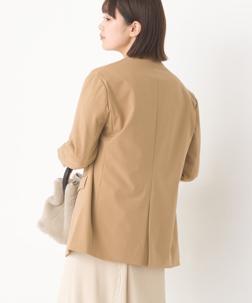 OMNES（オムネス）の「TRストレッチ ノーカラージャケット（ノーカラージャケット・レディース・ブラック/ベージュ/グレー・M/L）」の4枚目の写真