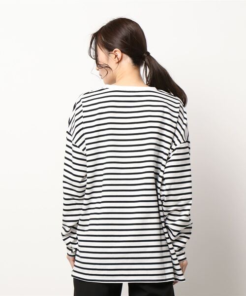 Chiaro(キアロ)の「ボーダーキーネックプルオーバー(Tシャツ/カットソー・レディース・ブラック/オレンジ/ブルー・FREE)」の5枚目の写真