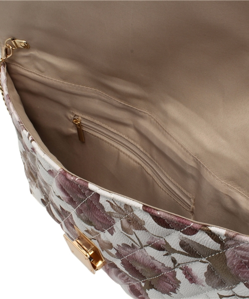 ROSE BUD(ローズバッド)の「(LL ACCESSORIES) B1460C QUILTED FLOWER CLUTCH BAG(クラッチバッグ・レディース・ホワイト/ブラック・ONE SIZE)」の12枚目の写真