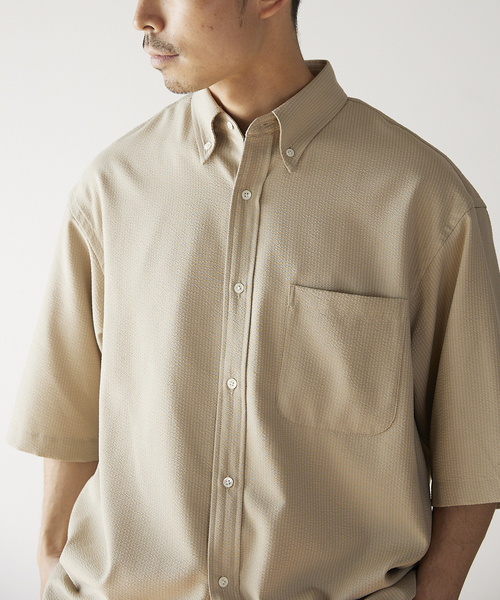 JOURNAL STANDARD relume(ジャーナルスタンダード レリューム)の「サッカー ボタンダウン ハーフスリーブシャツ(シャツ/ブラウス・メンズ・ブラック/ベージュ/ブルー・SMALL/MEDIUM/LARGE)」の19枚目の写真