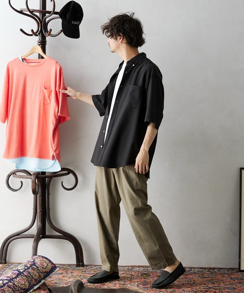 JOURNAL STANDARD relume(ジャーナルスタンダード レリューム)の「サッカー ボタンダウン ハーフスリーブシャツ(シャツ/ブラウス・メンズ・ブラック/ベージュ/ブルー・SMALL/MEDIUM/LARGE)」の5枚目の写真