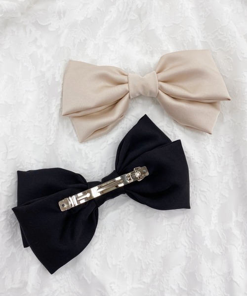 one after another NICE CLAUP（ワンアフターアナザーナイスクラップ）の「ビックリボンバレッタ（バレッタ/ヘアクリップ・レディース・ブラック/ライトベージュ・FREE）」の11枚目の写真
