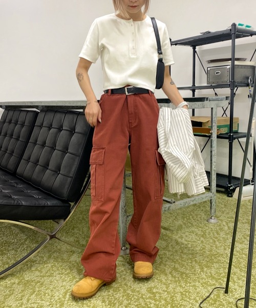 WHO'S WHO gallery(フーズフーギャラリー)の「ヘンリーネックTEE(Tシャツ/カットソー・レディース・ネイビー/アッシュグレー/トップグレー/ブラック/ブラック系/オレンジ系/ブラウン/ピンク/オフホワイト・FREE)」の14枚目の写真