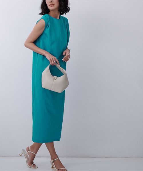 UR'S（ユアーズ）の「ノースリーブコクーンロングワンピース（ワンピース・レディース・ベージュ/ブルー/レッド/ブラック/オレンジ系その他/ターコイズブルー/ナチュラル・S/M/L）」の2枚目の写真