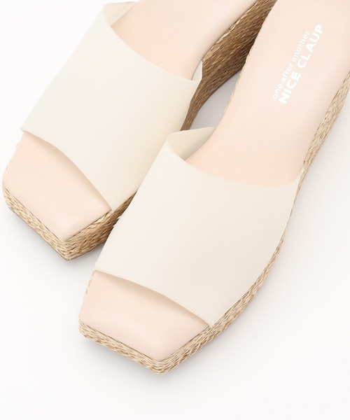 one after another NICE CLAUP（ワンアフターアナザーナイスクラップ）の「PVC厚底サンダル（サンダル・レディース・アイボリー/クリア/ライトピンク・S/M/L）」の20枚目の写真