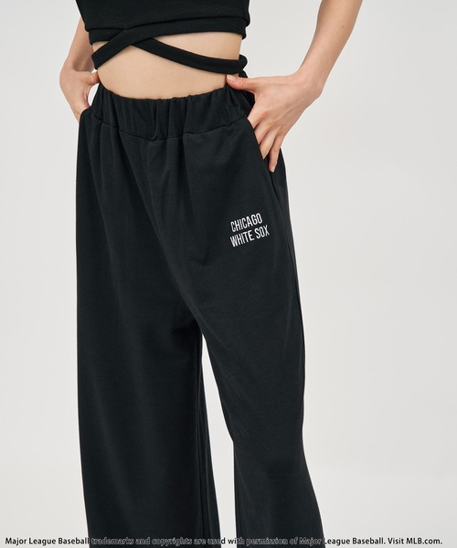 BACK TO THE FIELD(バック トゥー ザ フィールド)の「【MLB】フロントクロスタンク×リラックスワイドパンツセットアップ(ワンピース・レディース・ブラック/オレンジ系/ホワイト系・FREE)」の11枚目の写真