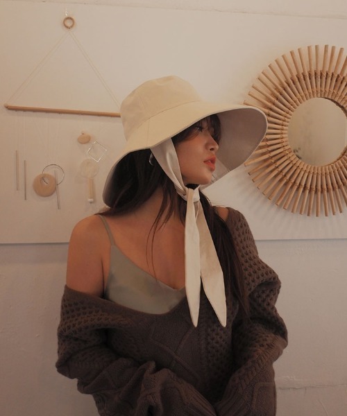 MANGROVE（マングローブ）の「リボンストラップバケットハット（ハット・レディース・ベージュ/アイボリー/ブラック・FREE）」の6枚目の写真