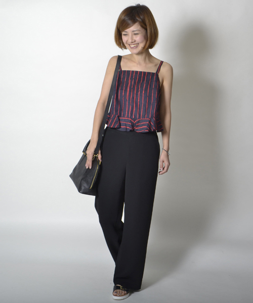 AMERICAN RAG CIE（アメリカンラグシー）の「レーヨン×トリアセイージーワイドパンツ（その他パンツ・レディース・ブラック・FREE）」の5枚目の写真