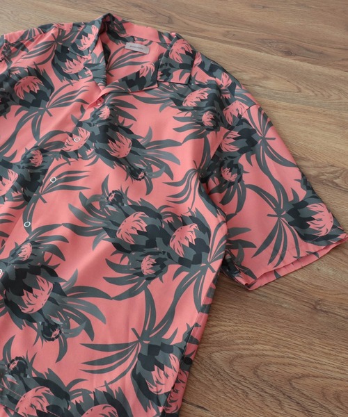 BEAMS LIGHTS（ビームスライツ）の「BEAMS LIGHTS / プロテア プリント オープンカラーシャツ 22（シャツ/ブラウス・メンズ・ブラック系その他4/オレンジ系その他6・SMALL/MEDIUM/LARGE）」の2枚目の写真